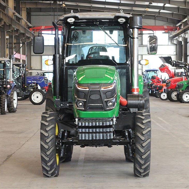 Luksuzni traktor s klima{1}}klimatiziranom kabinom od 90 KS